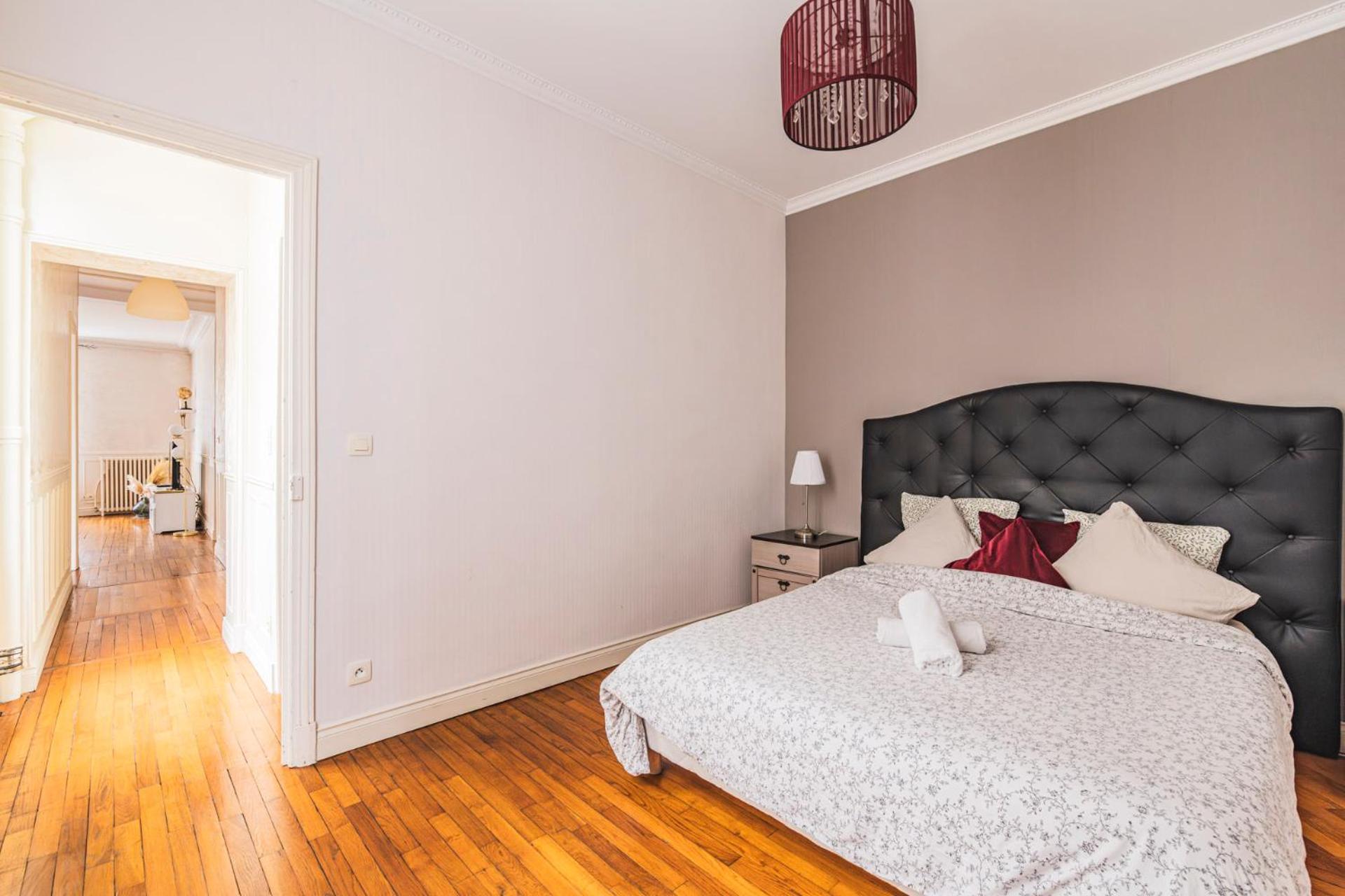Apartment Spacieux Coeur De Reims